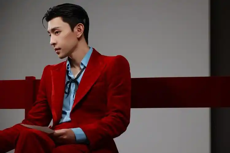 邓伦2022新年快乐