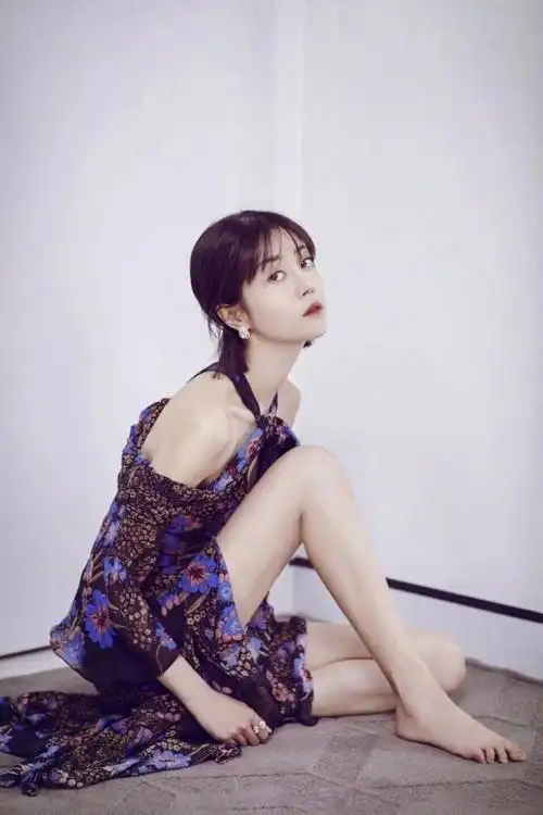 李溪芮曝婚纱照治愈少女心网友简直美翻了