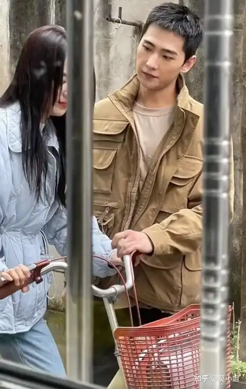 一天5个瓜,曝杨洋王楚然海边热吻,名企高管侵犯醉酒白富美 - 知乎