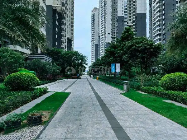 南宁良庆五象大道天誉城天誉东盟创客精装配齐三房每月2200元出租房源