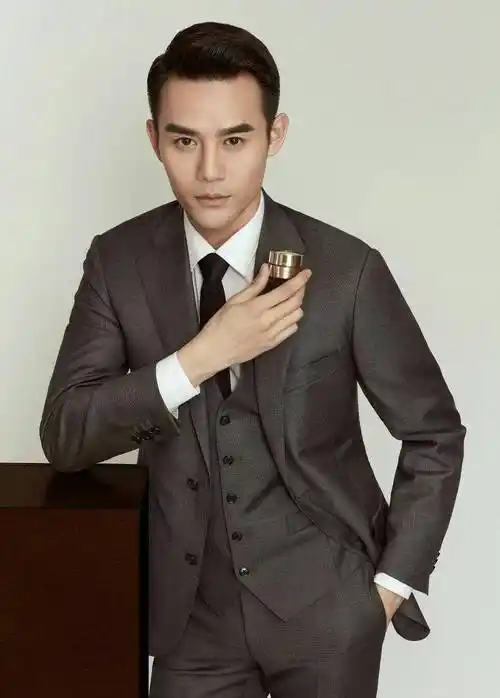 近期人气猛涨的十强80后男明星,胡歌张翰姚明位列三甲_曹炳琨_邱泽