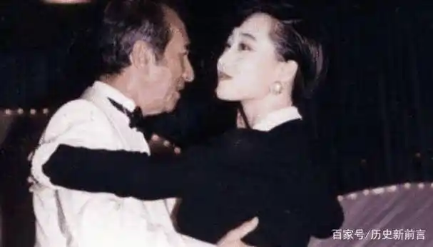 原创利智当年有多美与赌王共舞的照片曝光难怪李连杰宠她30年
