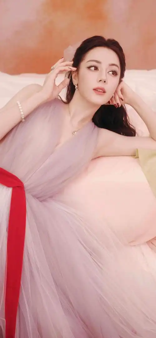 美女壁纸第2703期