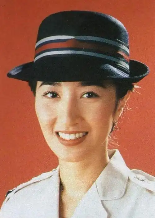 曾经的香港当红一姐——关咏荷