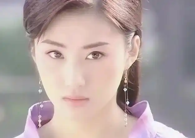 "聂远每月给老婆300万生活费":姐妹们,别再做"娇妻"梦了