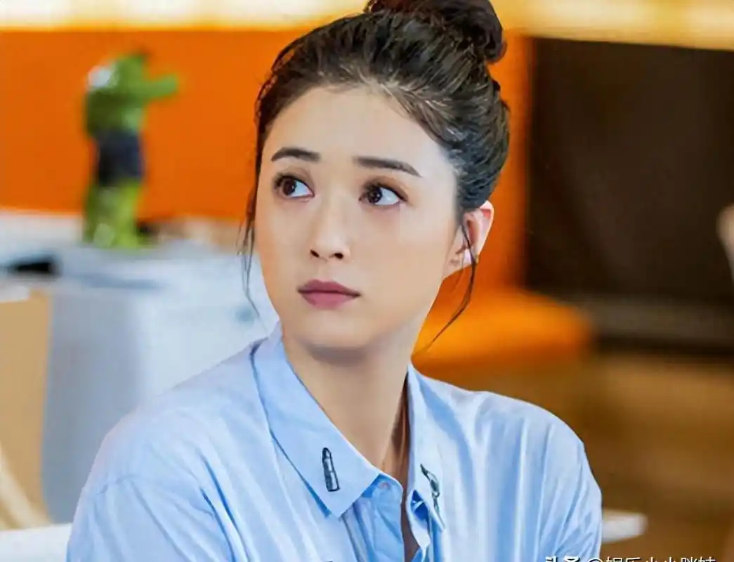 蒋欣:从瓷娃娃到"剩女"困境,女性的事业与婚姻抉择 蒋欣,80后女明星