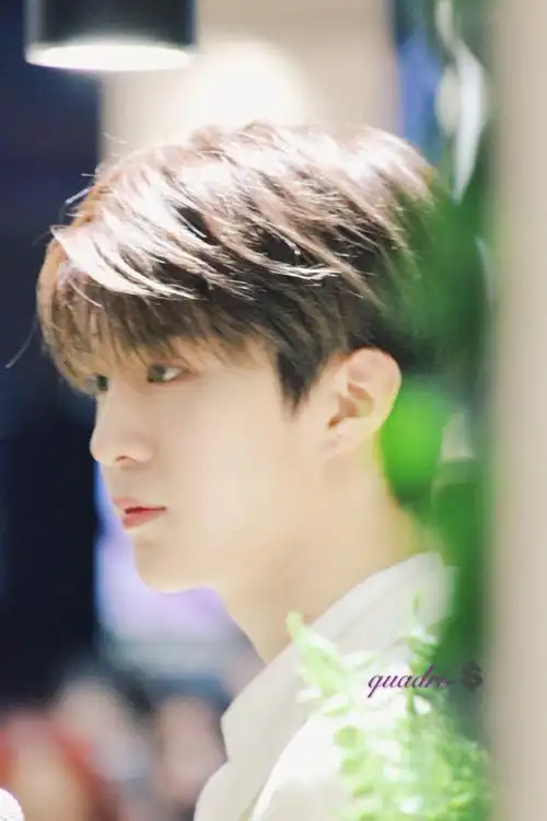 范丞丞pickmisss#论我是有多偏爱丞丞的侧脸哈哈哈哈@范丞丞adam0616