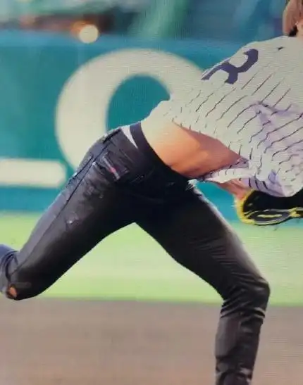 男爱豆们的巧克力腹肌,田柾国金珉锡朴智旻,好想摸摸看!