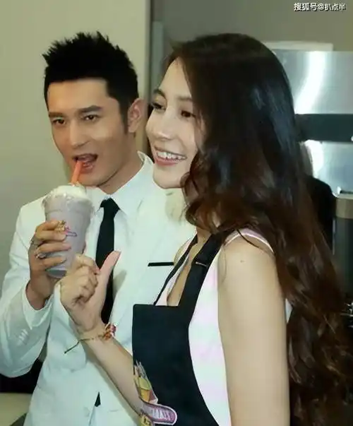 原创李菲儿新综艺又遭吐槽本手握王炸错失黄晓明后为何越混越差