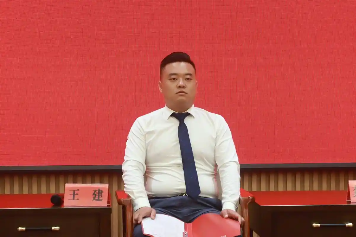 好网民在山东正能量榜样人物获得者王建坚持市场导向