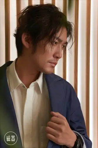 张博中国式街拍大片曝光 文艺范演绎冬季潮流