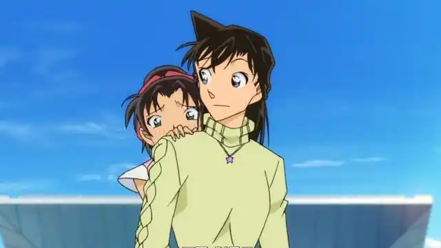 名侦探柯南:大怪兽哥美拉vs假面超人,和叶小兰合力拆弹