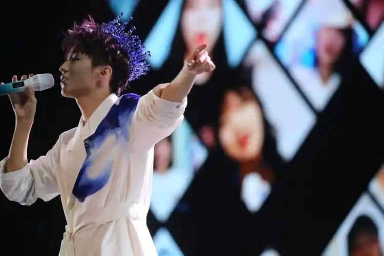 王俊凯 无边界演唱会 - 堆糖,美图壁纸兴趣社区