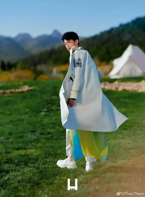 肖战王鹤棣钟楚曦jennie明星们身上的超美中国品牌中国服装设计师名人