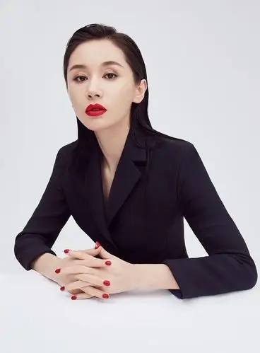 迪奥中国彩妆大使王子文