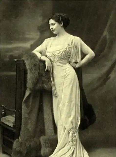 女间谍41岁遭枪决被打11枪, 头颅被博物馆收藏, 37年后意外丢失