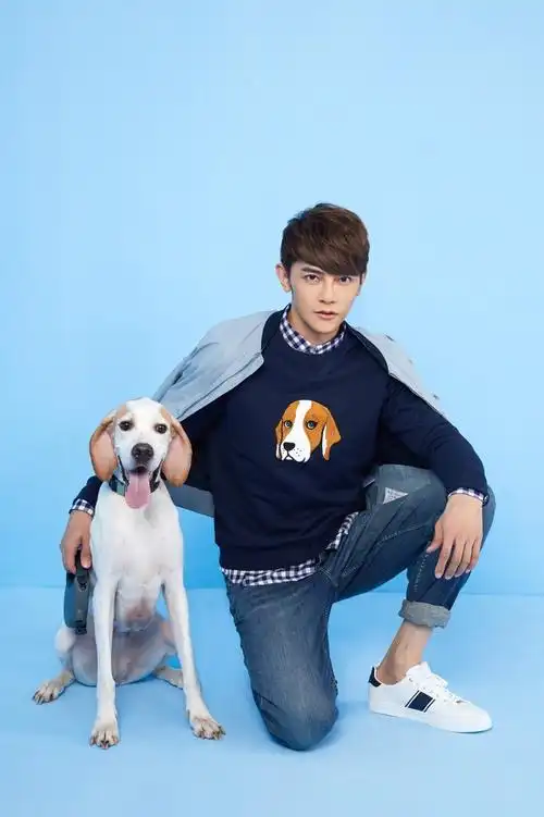 铁打的好颜好身材,认真敬业的汪东城越来越会穿!