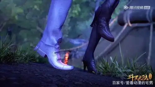 也正是因为这个原因,在柳二龙暴揍大地之王时,朱竹清露出的那么多可爱