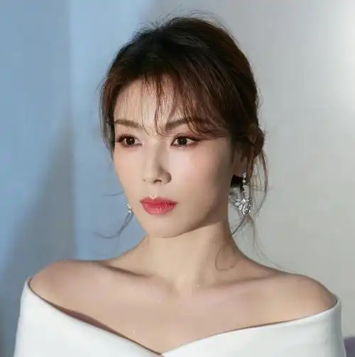 刘涛美出新高度!又美又飒,气场强大,御姐感满分