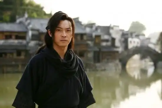 沙溢戏里戏外玩"穿越" 小霸王孙策变身白展堂