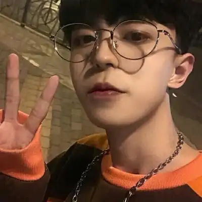 头像男生戴眼镜霸气冷酷帅气男生图片真人