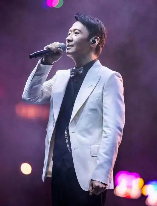 娱乐黎明2021香港红馆演唱会