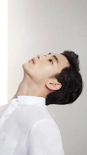 韩国长腿欧巴金秀贤,高清图片,手机锁屏桌面-壁纸族