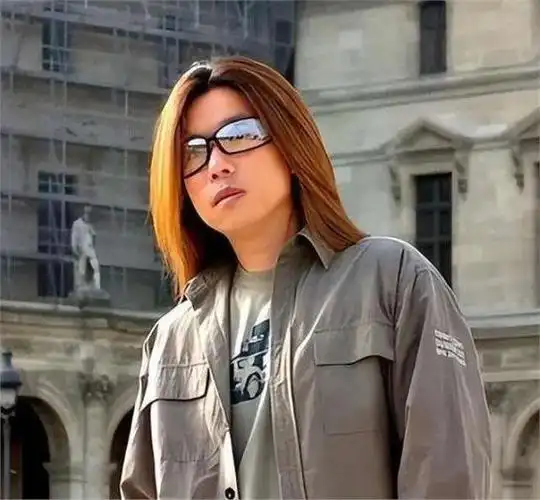 歌手郭峰:61岁仍未婚无儿无女,把一生都献给了音乐