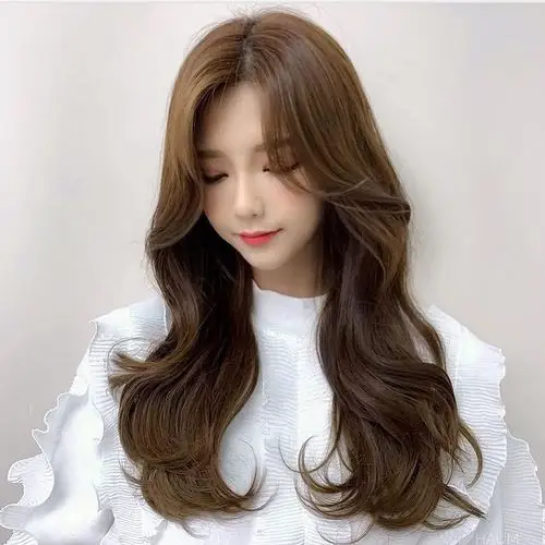 2021发型别乱剪,先看看这10几款,利落洋气还显气质