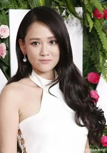 陈乔恩为什么这么火?