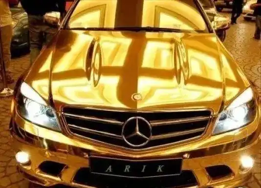 文莱国王有多富?2000亿资产7000辆豪车,马桶都是纯金打造