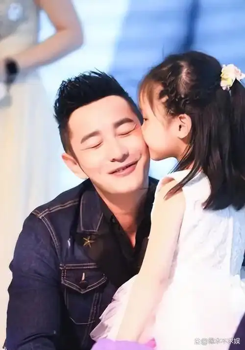 怀孕了?黄晓明称想要一个女儿,新女友赵仕瑾近照发福明显!