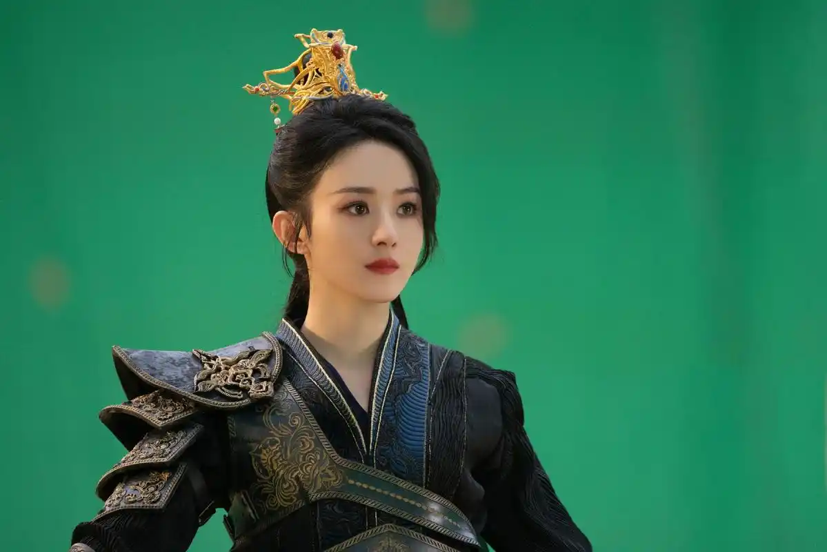 与凤行》:古装王炸实至名归 赵丽颖,林更新等主演的仙侠大剧《与凤行