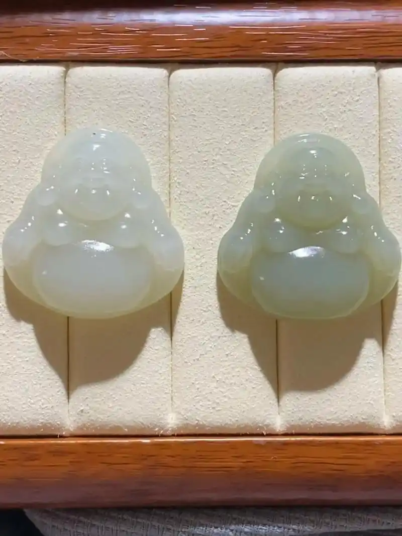 经典佛公吊坠.和田玉青海料,晴白晴水佛公,没有水线,无裂痕, - 抖音