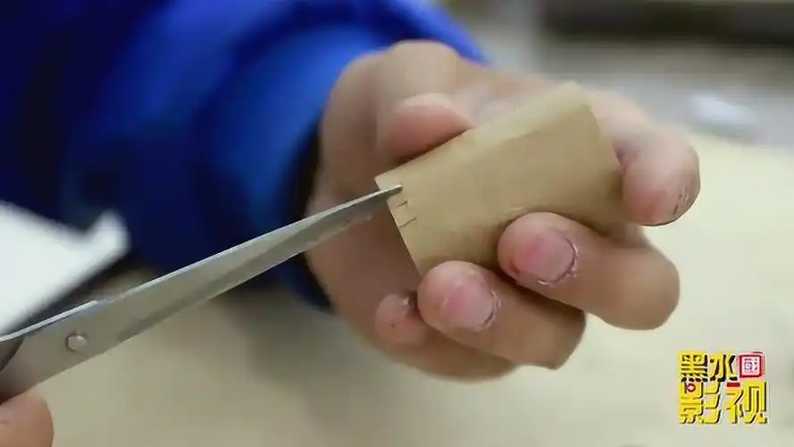 黑水国影视拍摄花絮大圣用废纸板做了一个m24玩具枪太有才了