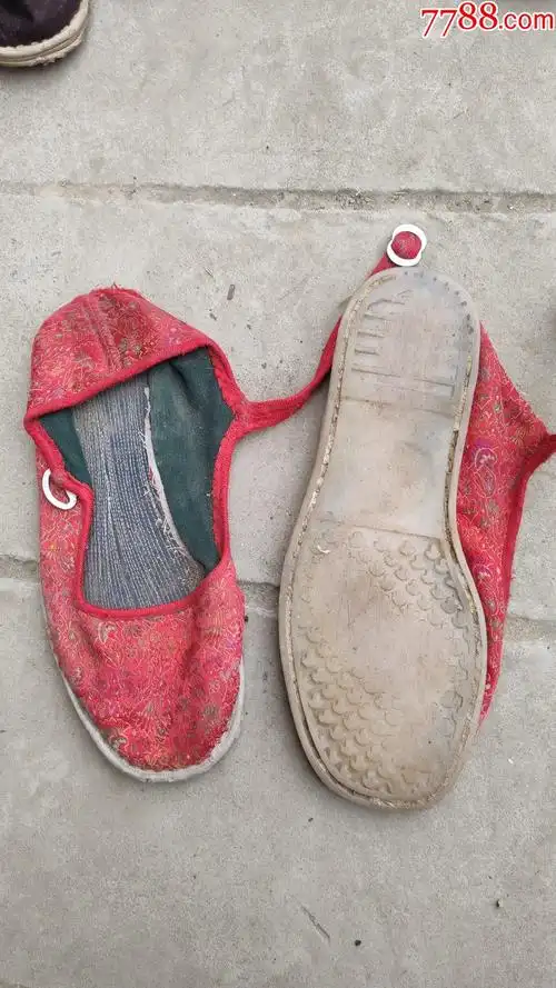 旧鞋收藏女士一带旧布鞋花色绒面塑料底24码上海长征制鞋九厂双鸽