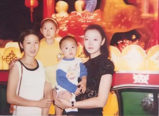 胡明轩内心:我在场上玩了命打球,你们居然还惦记起我妈妈了?