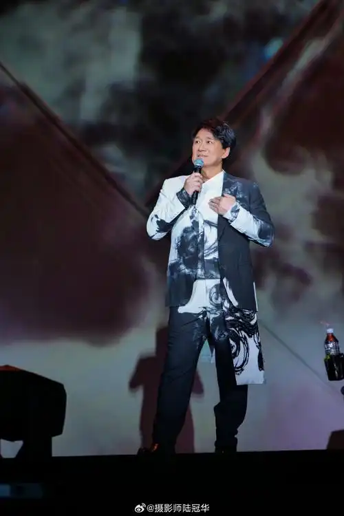 周华健「少年侠客」巡回演唱会太原站圆满落幕98