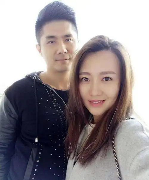 潘长江的女儿潘阳现在怎样了 潘长江女儿潘阳(19)