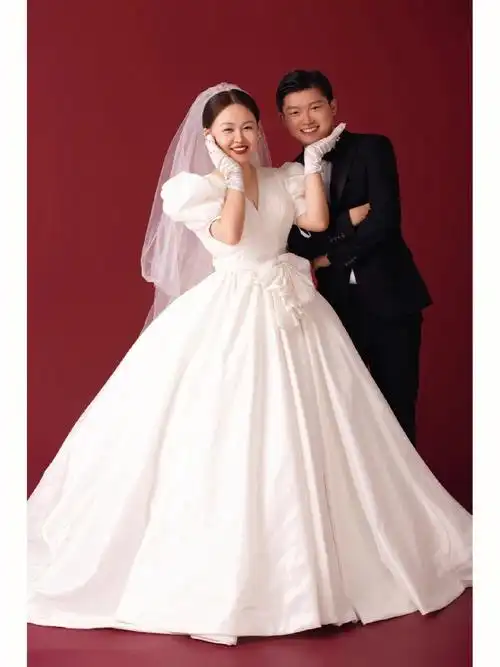 复古红婚纱照