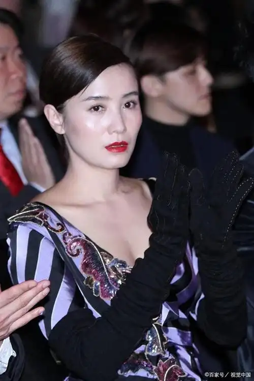 今天我们聊一聊宋佳的美与感情,从何而来