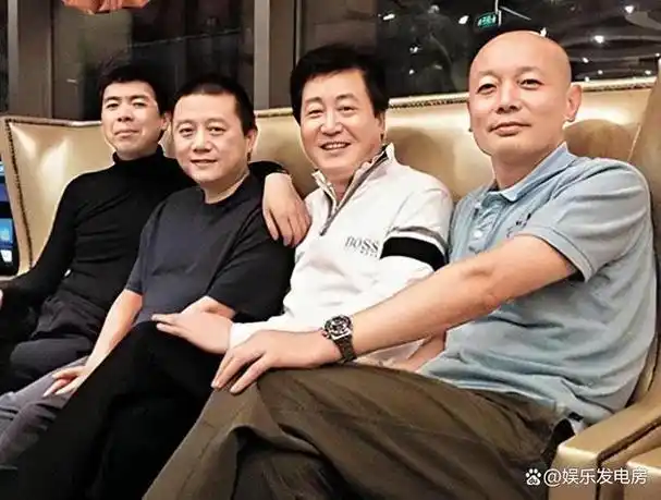 "备受瞩目,置身其间,不仅资源丰富,人脉广泛,如众所周知的王朔,赵宝刚