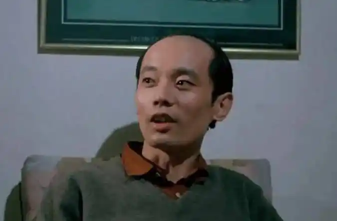 一直在思考自己以后要干什么的时候,同事的一句话,点醒了葛优,同事对