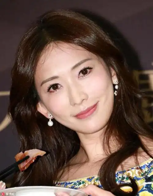 42岁的林志玲这么美 全靠她的"卧蚕冻龄妆"