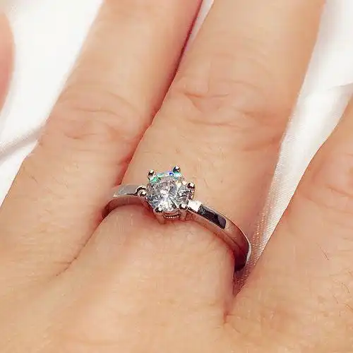 厂家批发s925银戒指六爪一克拉钻戒 时尚八心八箭锆石结婚戒指