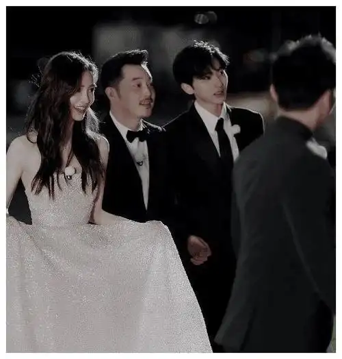 angelababy蔡徐坤恋情曝光两人一起出海游玩双方同坐一条船