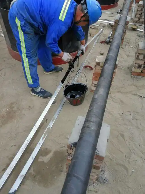 接地扁钢接点防腐刷漆