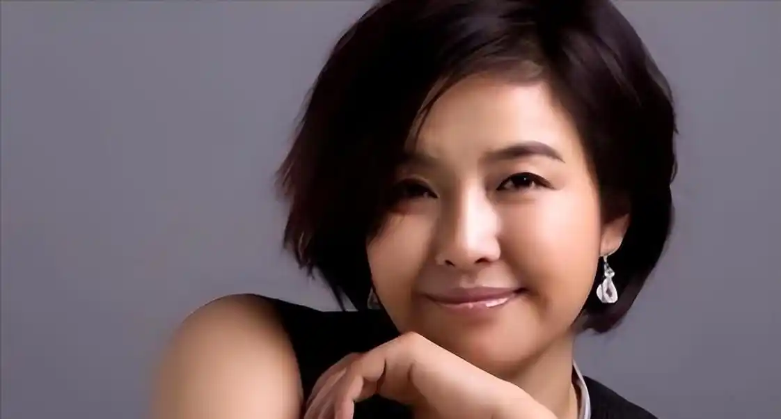 王澜:当红时患恶性瘤无奈退圈,再亮相荧幕获最佳女主角休闲区蓝鸢梦想