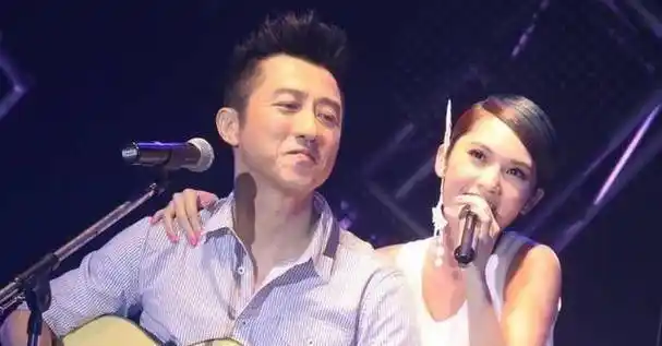 伊能静,毁了庾澄庆的家庭,今与女友交往30年却不结婚_黄维德_事情