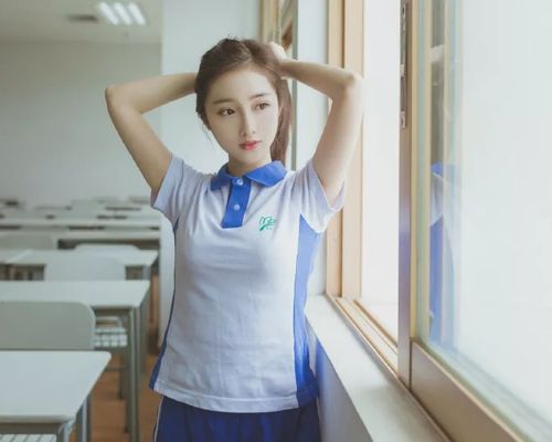 美丽统一深圳市校服上衣中学生女生短袖修身春夏校服